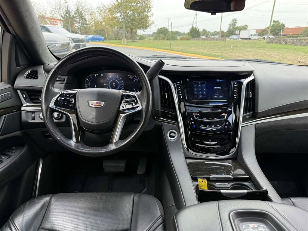 2019 Cadillac Escalade ESV Platinum photo 8