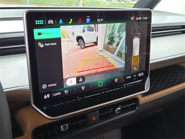 2025 Volkswagen ID. Buzz Pro S photo 12