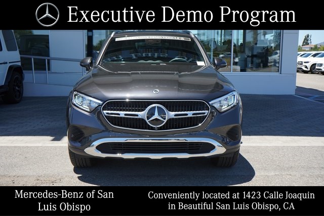 2025 Mercedes Benz GLC 300 photo 3
