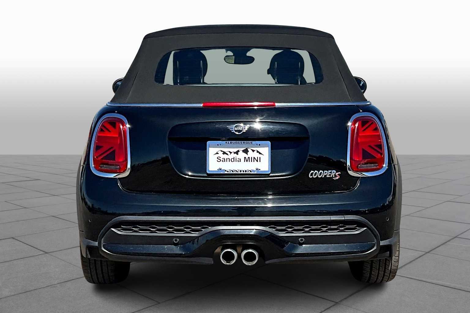 2024 Mini Cooper Convertible S photo 4