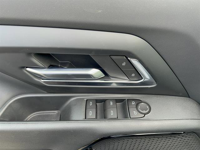 2026 Chevrolet Silverado EV LT photo 9