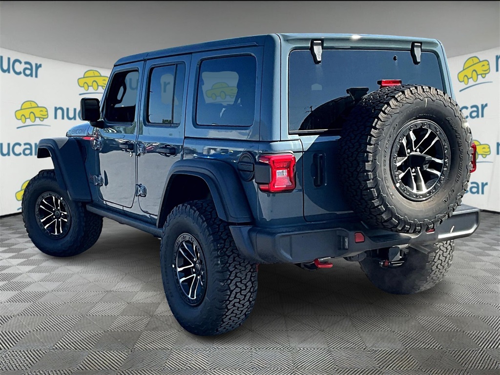 2025 Jeep Wrangler Rubicon photo 4