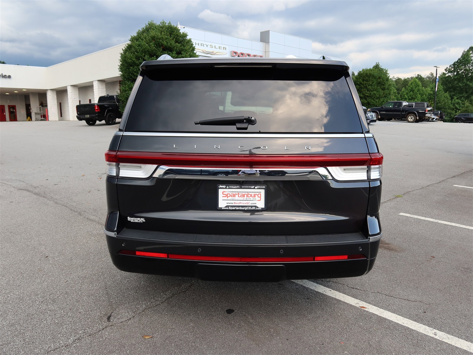 2023 Lincoln Navigator L Reserve photo 3