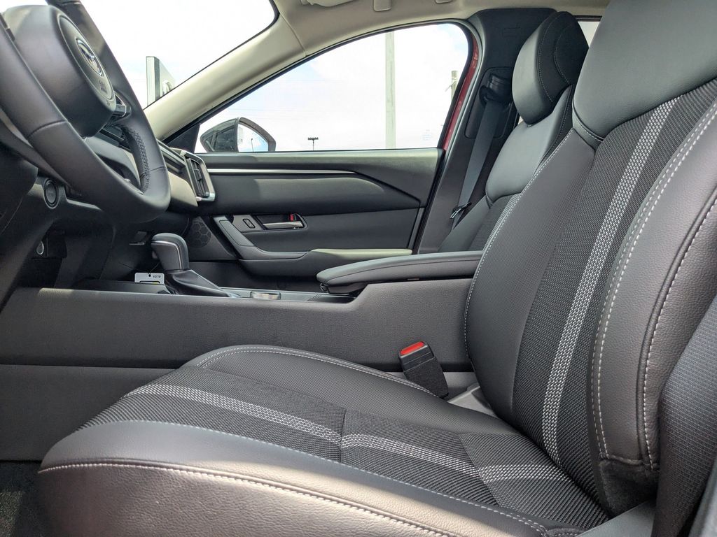 2025 Mazda CX-50 Preferred photo 19
