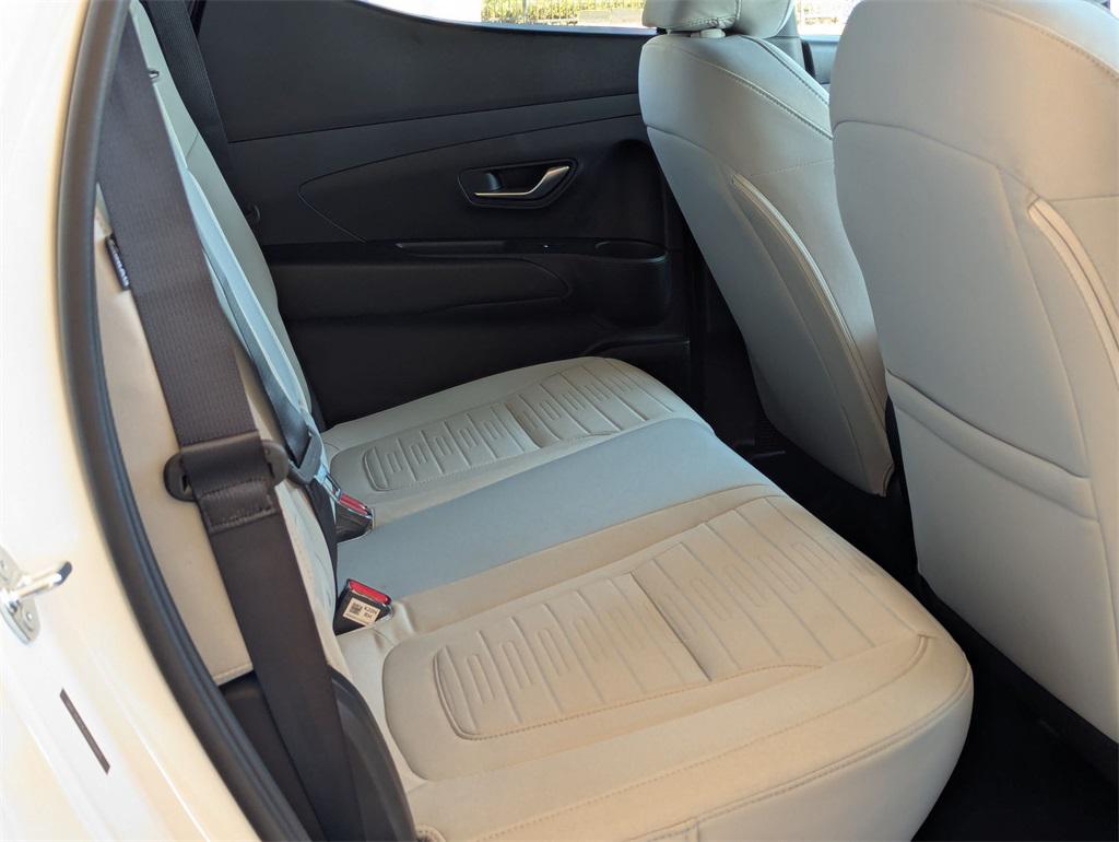 2025 Hyundai Santa Cruz SE photo 28
