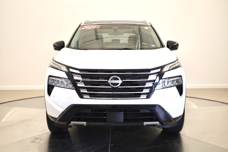2024 Nissan Rogue Platinum photo 8