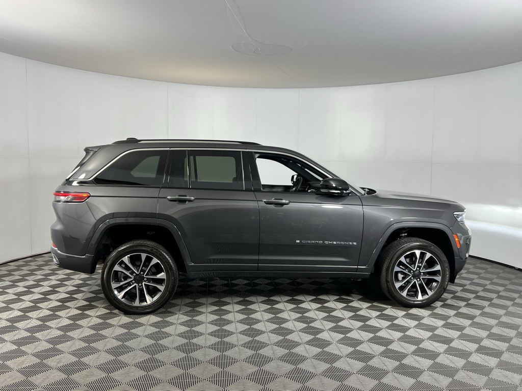 2023 Jeep Grand Cherokee Overland 4xe photo 6