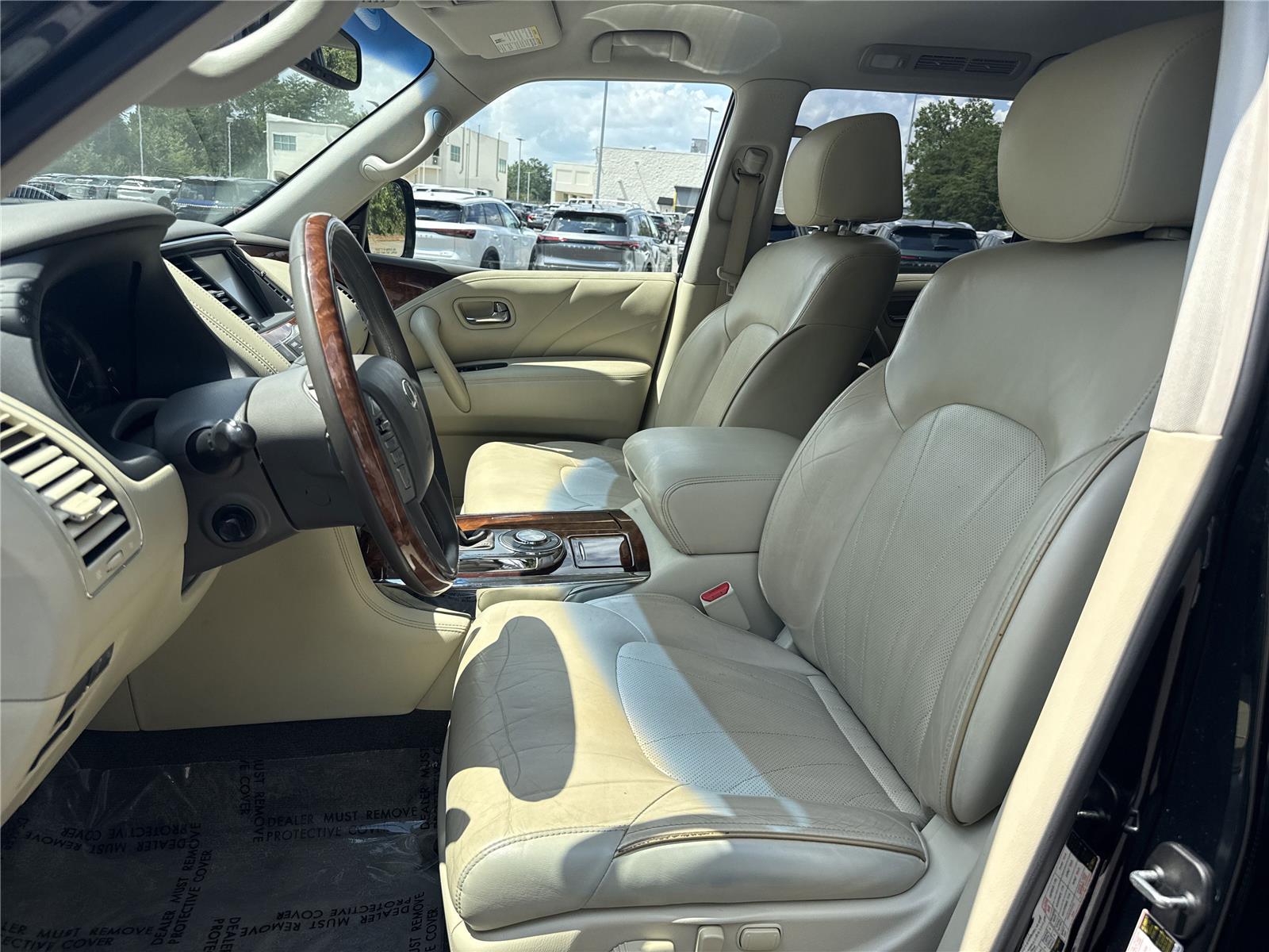 2017 Infiniti QX80 photo 6