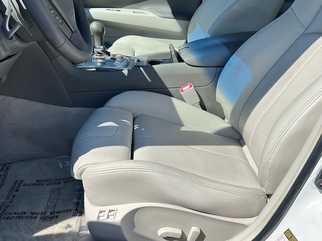 2013 Infiniti G37 Journey photo 10