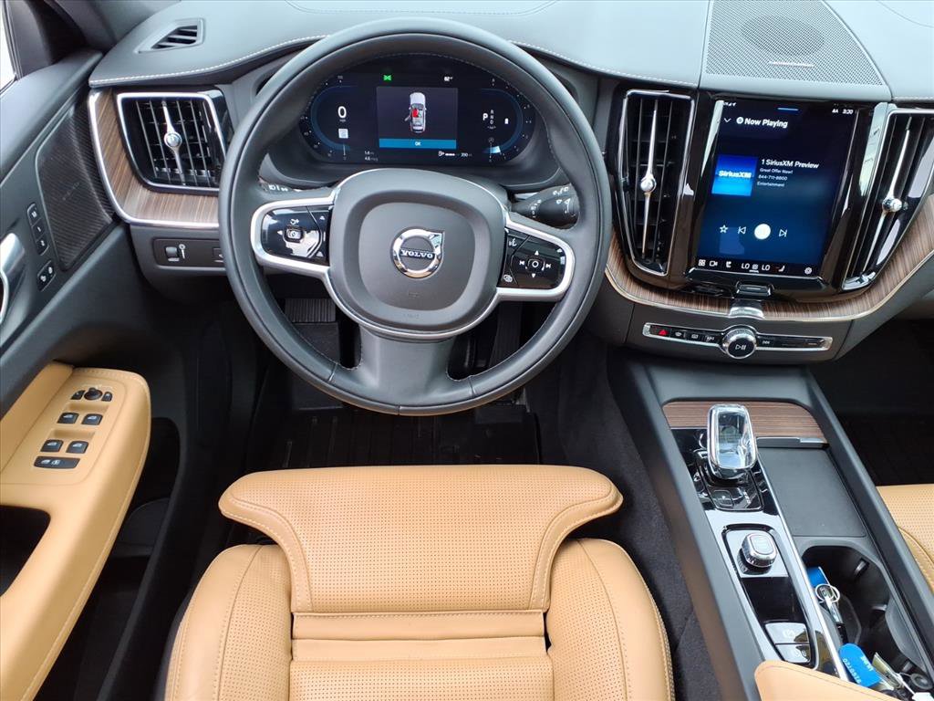 2022 Volvo XC60 Inscription photo 4