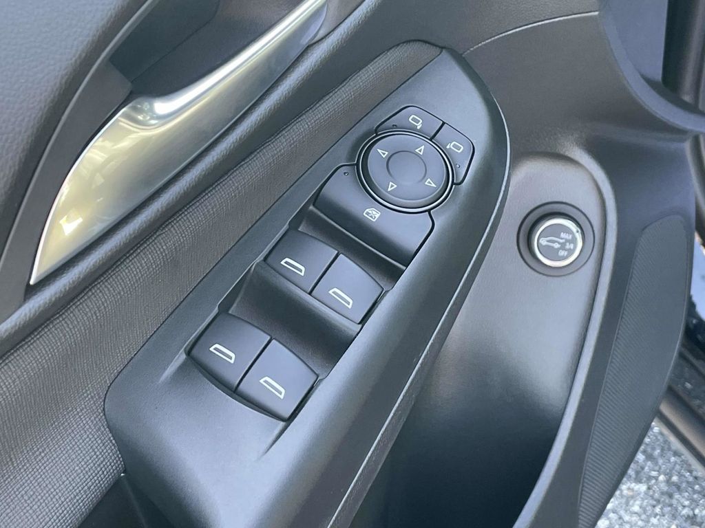 2024 Buick Envista Avenir photo 24
