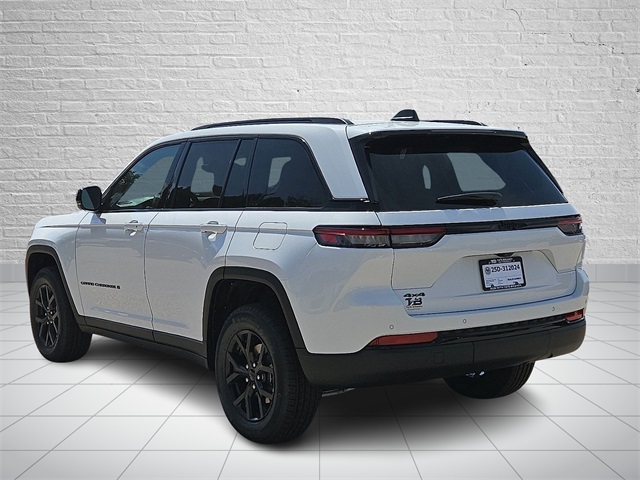 2025 Jeep Grand Cherokee Altitude X photo 2