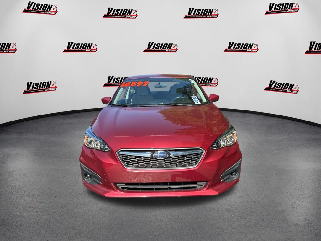 2017 Subaru Impreza 2.0i Premium photo 2