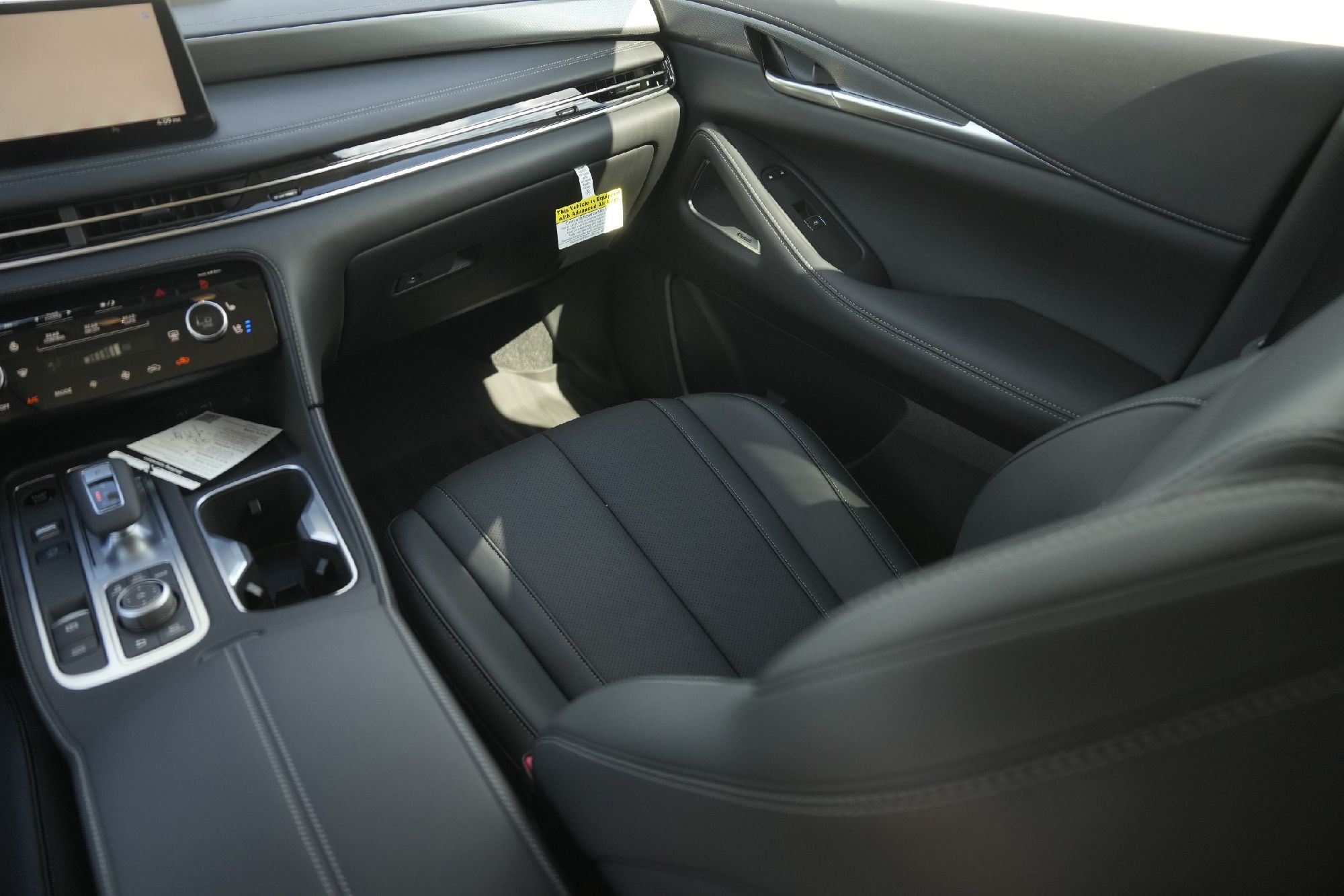 2026 Infiniti QX60 Luxe photo 15