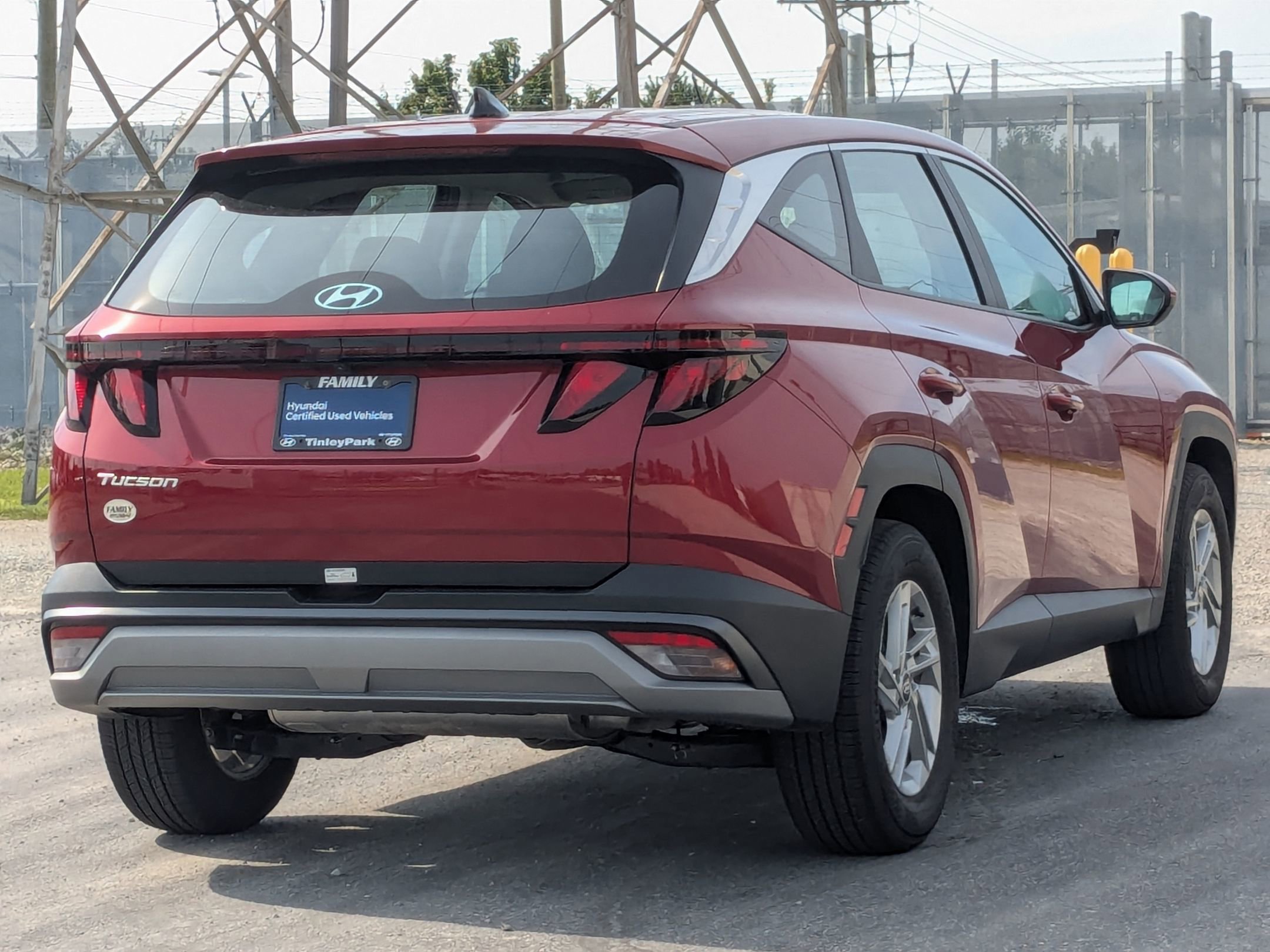 2025 Hyundai Tucson SE photo 2
