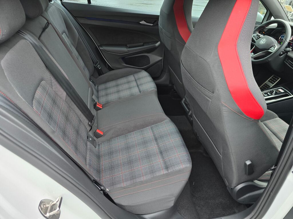 2024 Volkswagen Golf GTI S photo 11