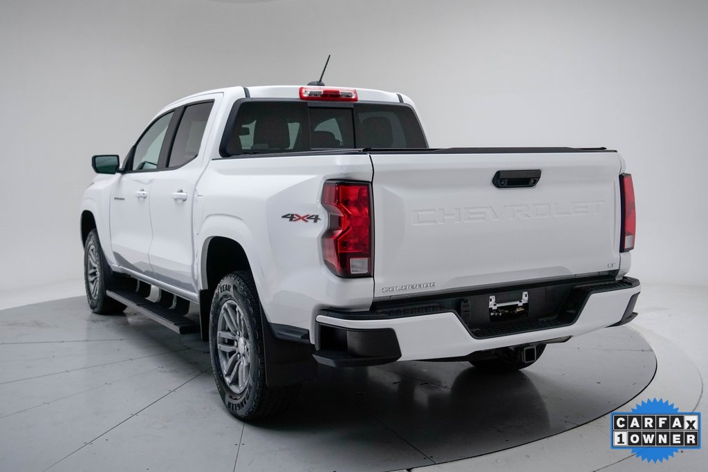 2024 Chevrolet Colorado LT photo 3