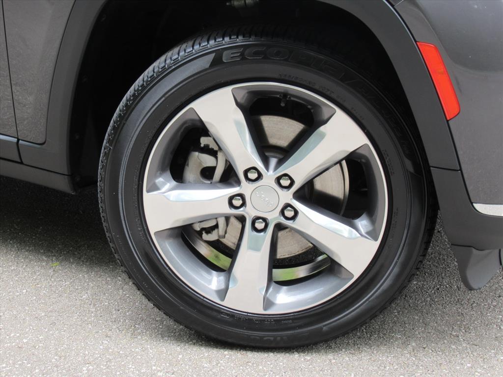 2021 Jeep Grand Cherokee Limited photo 4