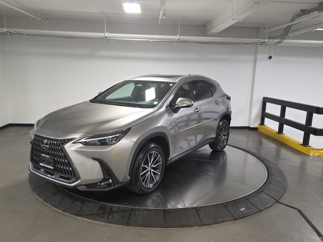 2023 Lexus NX 350 photo 2