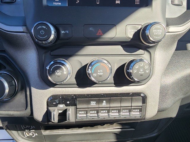 2024 Ram 2500 Tradesman photo 18