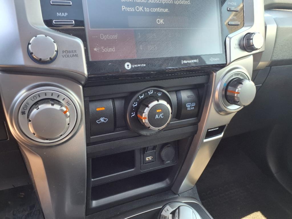 2021 Toyota 4Runner SR5 Premium photo 14