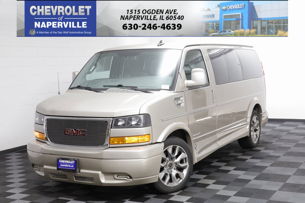 2022 GMC Savana Cargo Work Van's photo