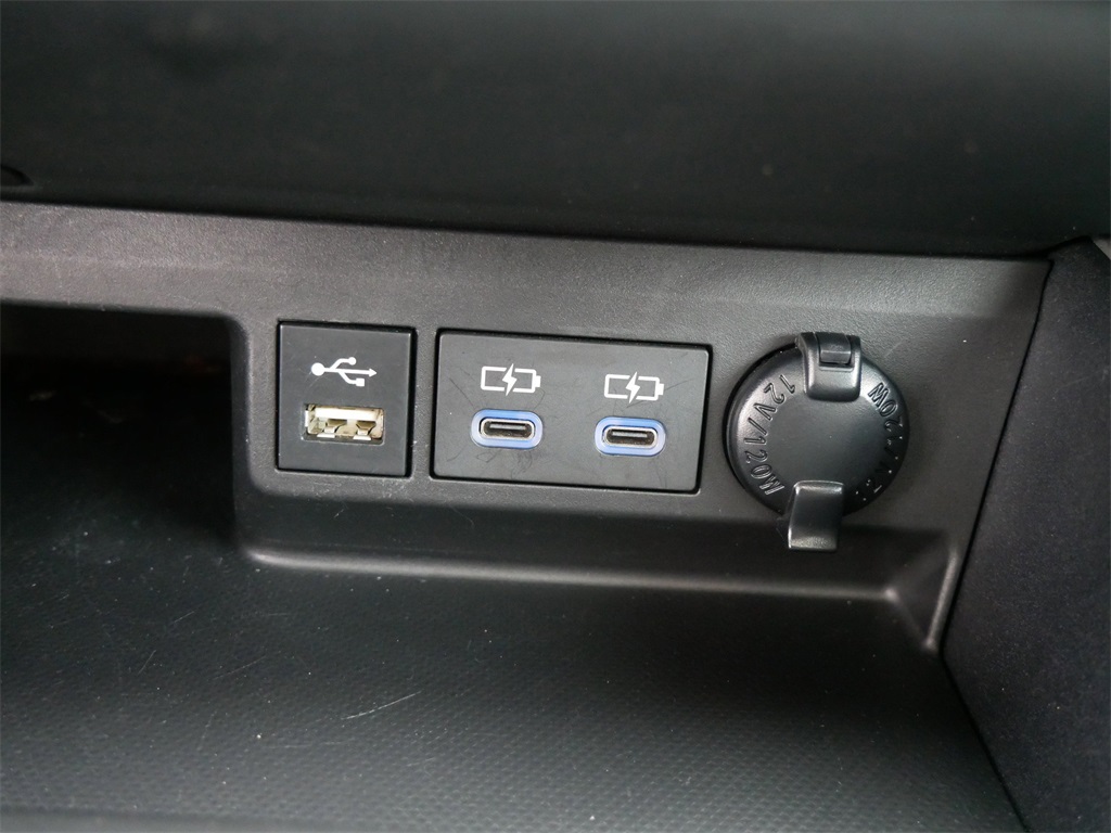 2022 Toyota Highlander XLE photo 17