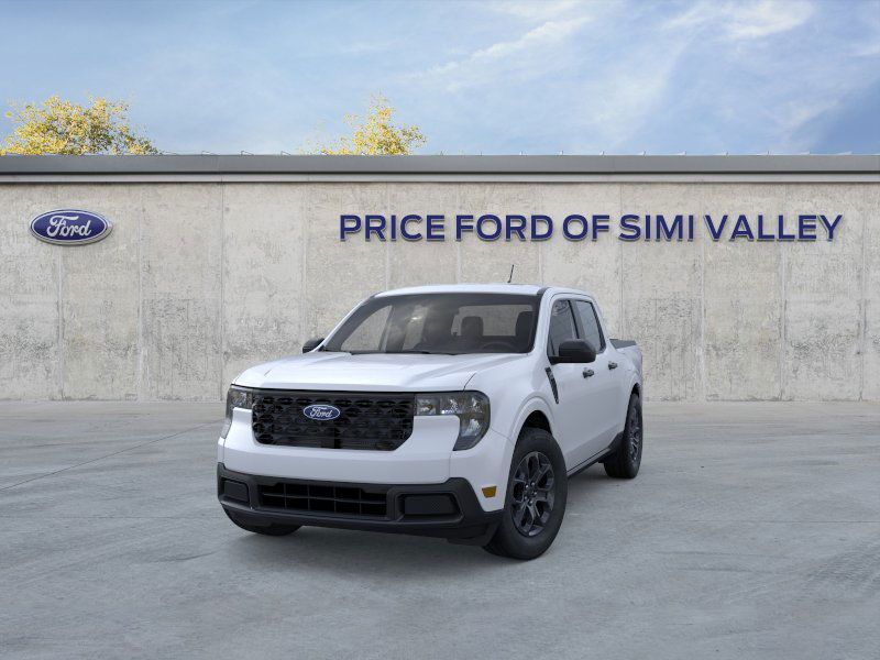 2025 Ford Maverick XLT photo 2