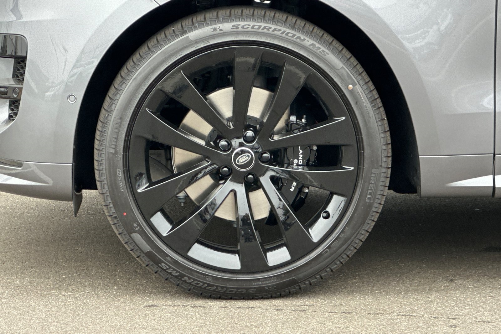 2025 Land Rover Range Rover Sport SE photo 28