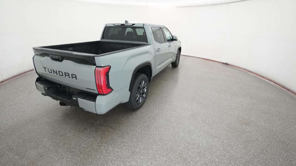 2025 Toyota Tundra Platinum CrewMax photo 20