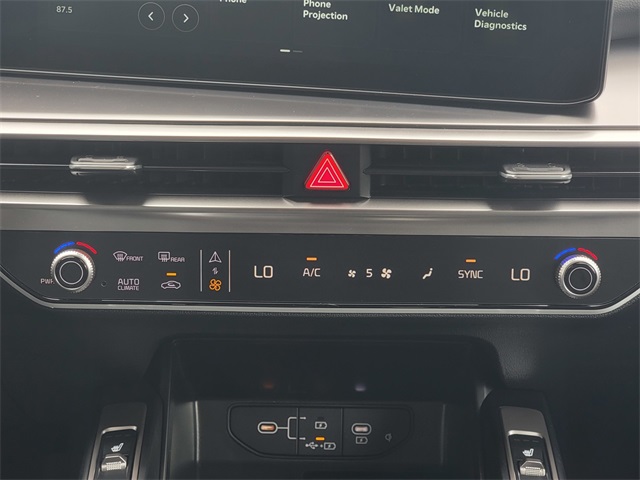 2026 Kia Sorento S photo 21
