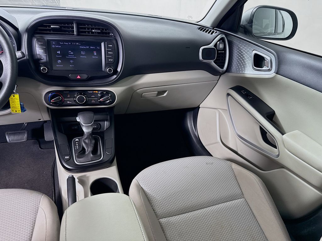 2022 Kia Soul LX photo 23
