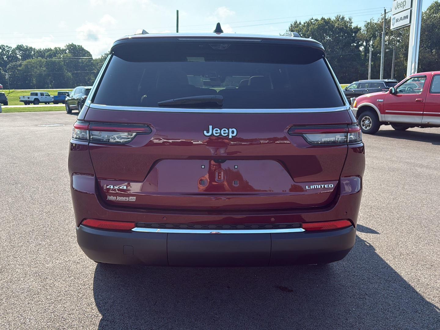 2025 Jeep Grand Cherokee Limited photo 16