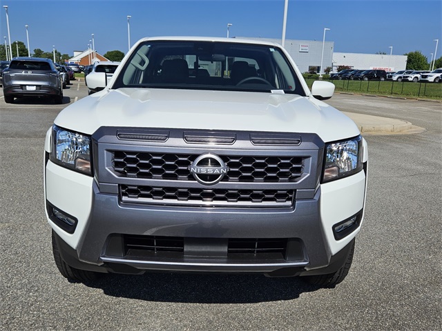 2025 Nissan Frontier SV photo 2