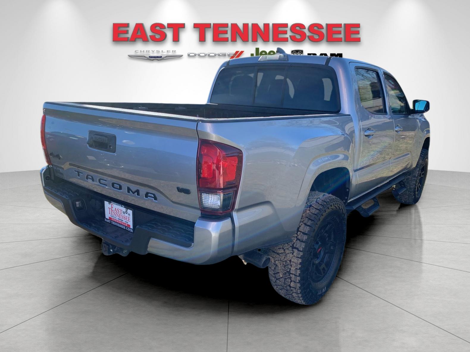 2021 Toyota Tacoma SR 4x4 Double Cab photo 3