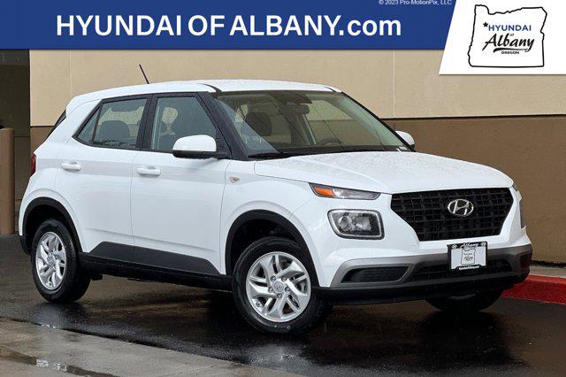 2026 Hyundai Venue SE's photo