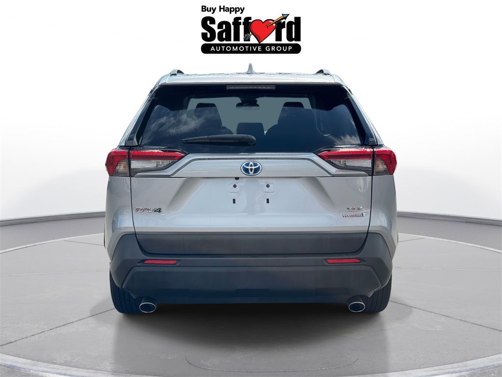 2022 Toyota RAV4 Hybrid XLE photo 3