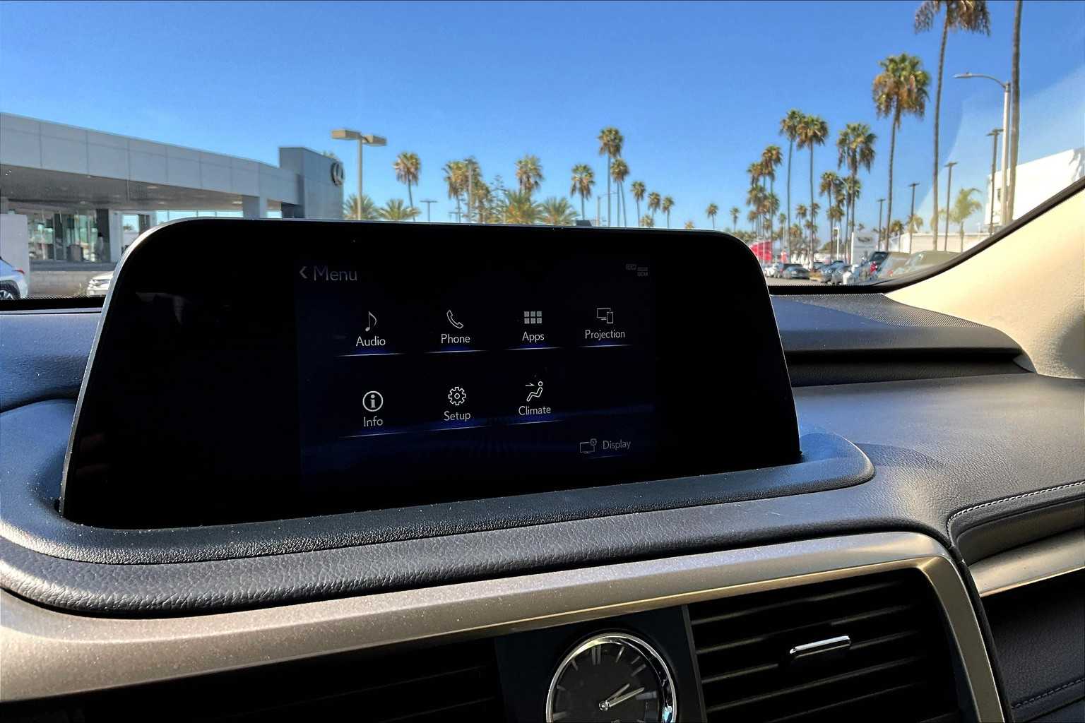 2022 Lexus RX photo 34