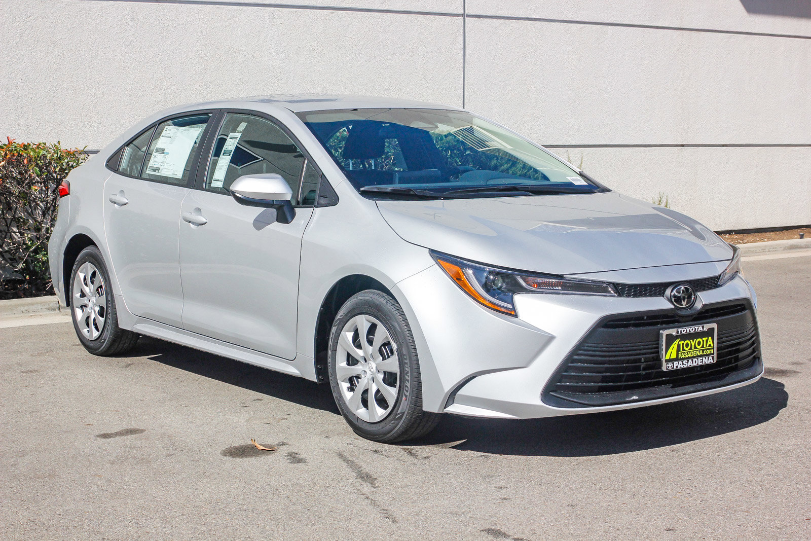 2026 Toyota Corolla LE photo 3