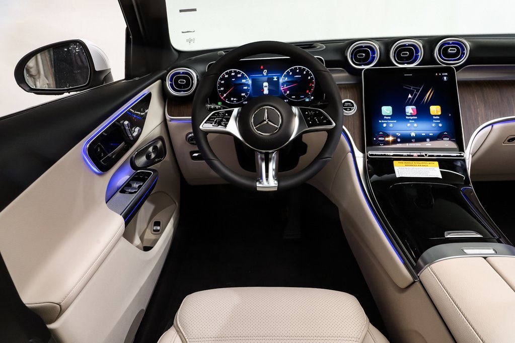 2025 Mercedes Benz GLC 300 4MATIC photo 13