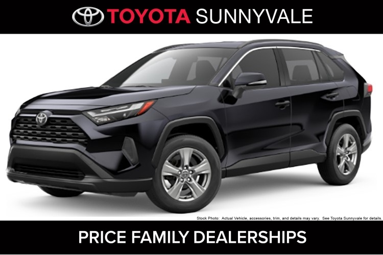 2025 Toyota RAV4 XLE's photo