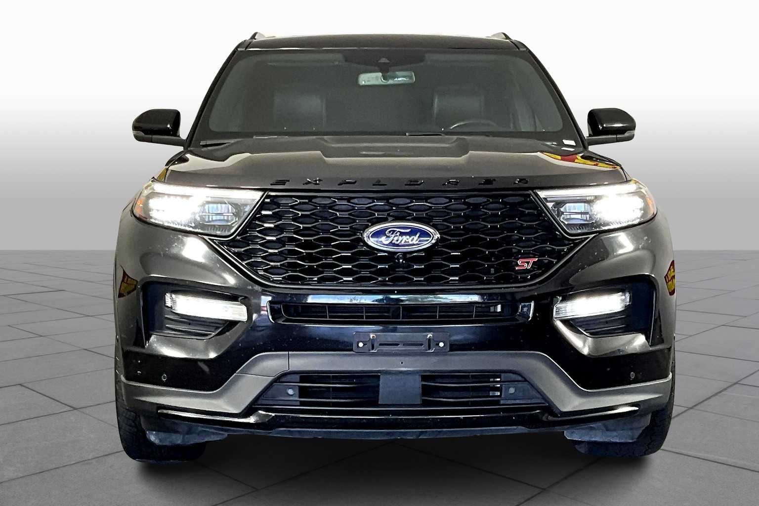 2020 Ford Explorer ST photo 2