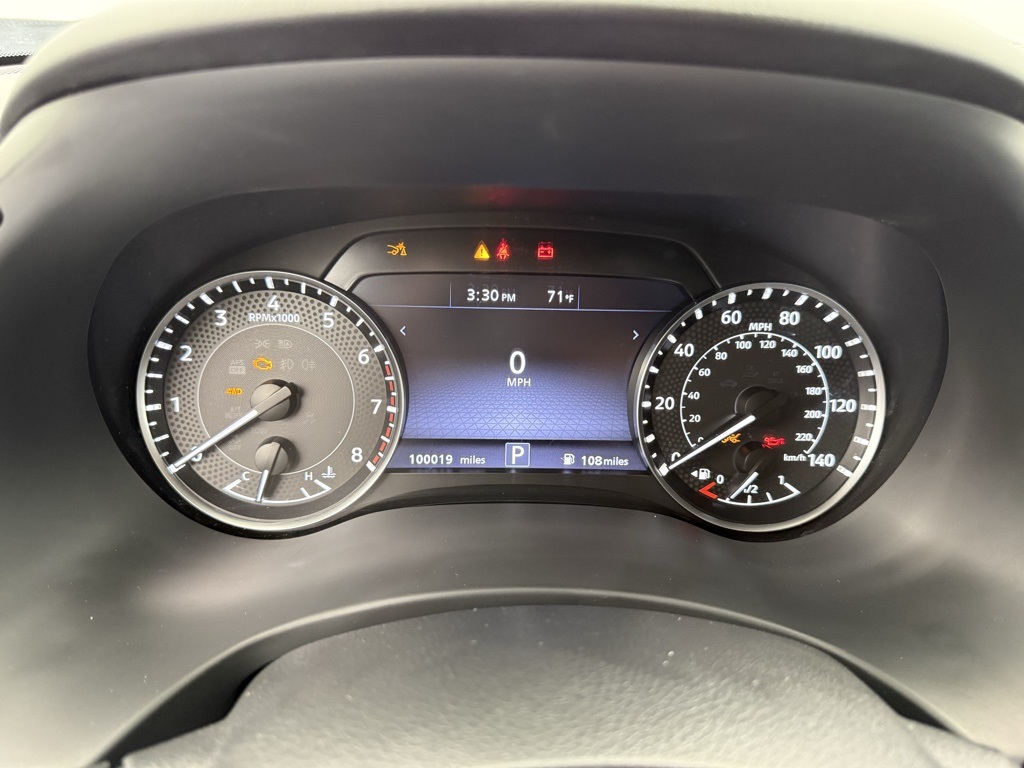 2021 Nissan Armada SV photo 3