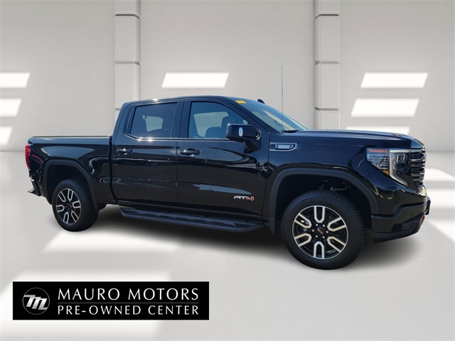 2023 GMC Sierra 1500 AT4's photo