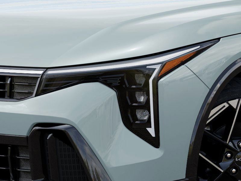 2025 Kia K4 GT-Line photo 7