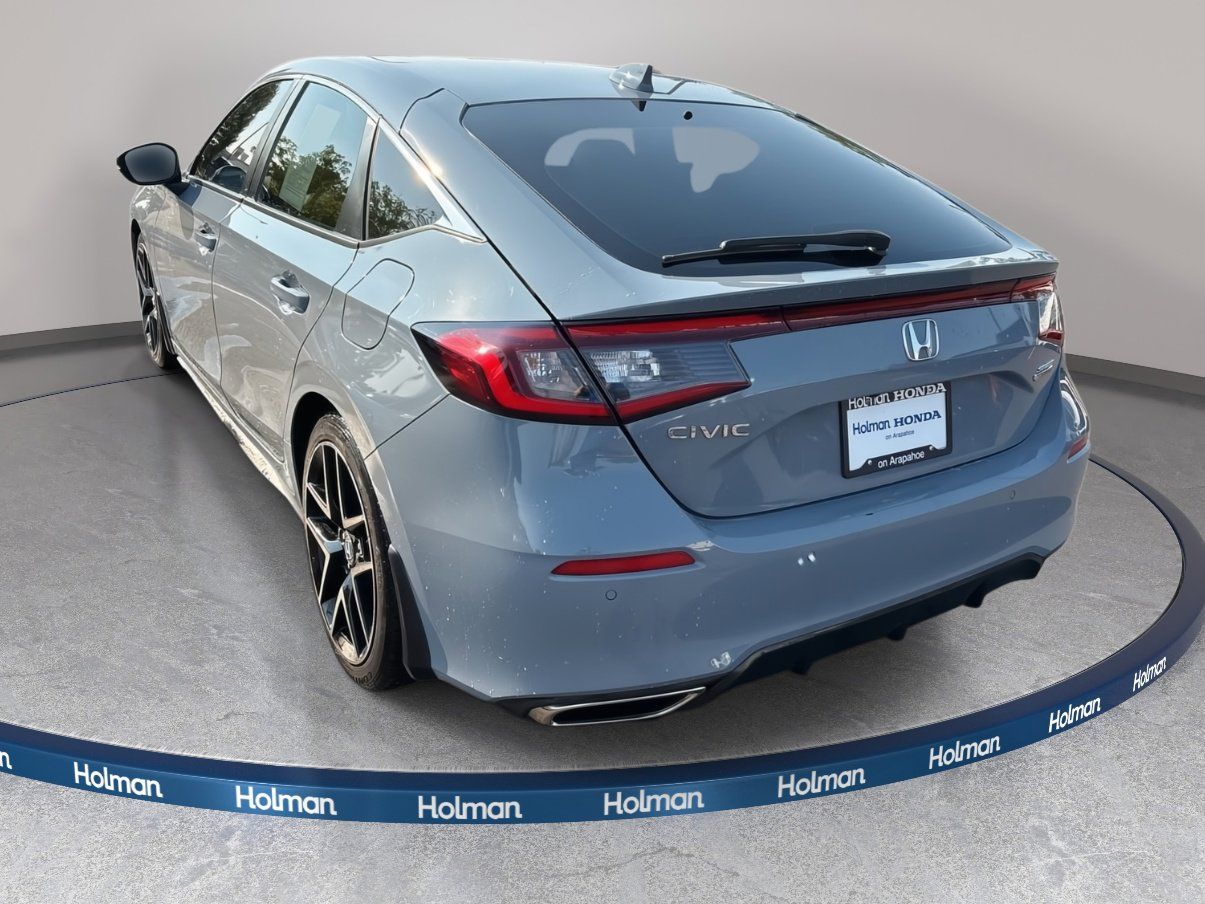 2022 Honda Civic Sport Touring photo 3
