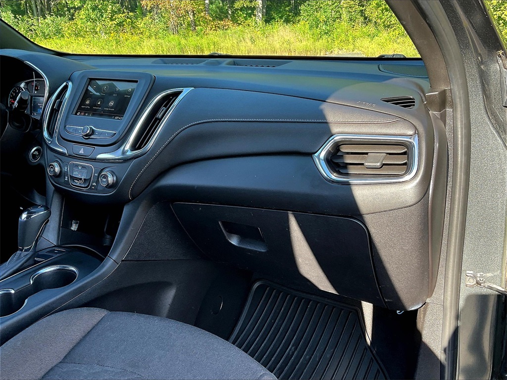 2019 Chevrolet Equinox LT photo 11