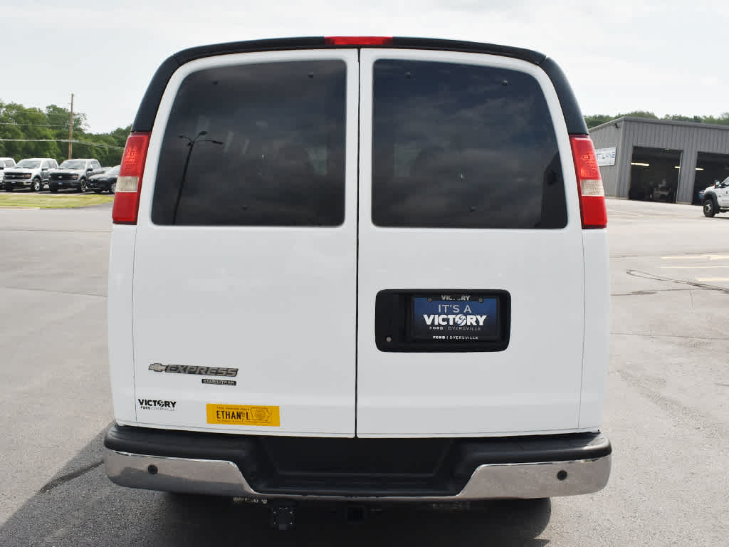 2014 Chevrolet Express 2500 LT photo 20