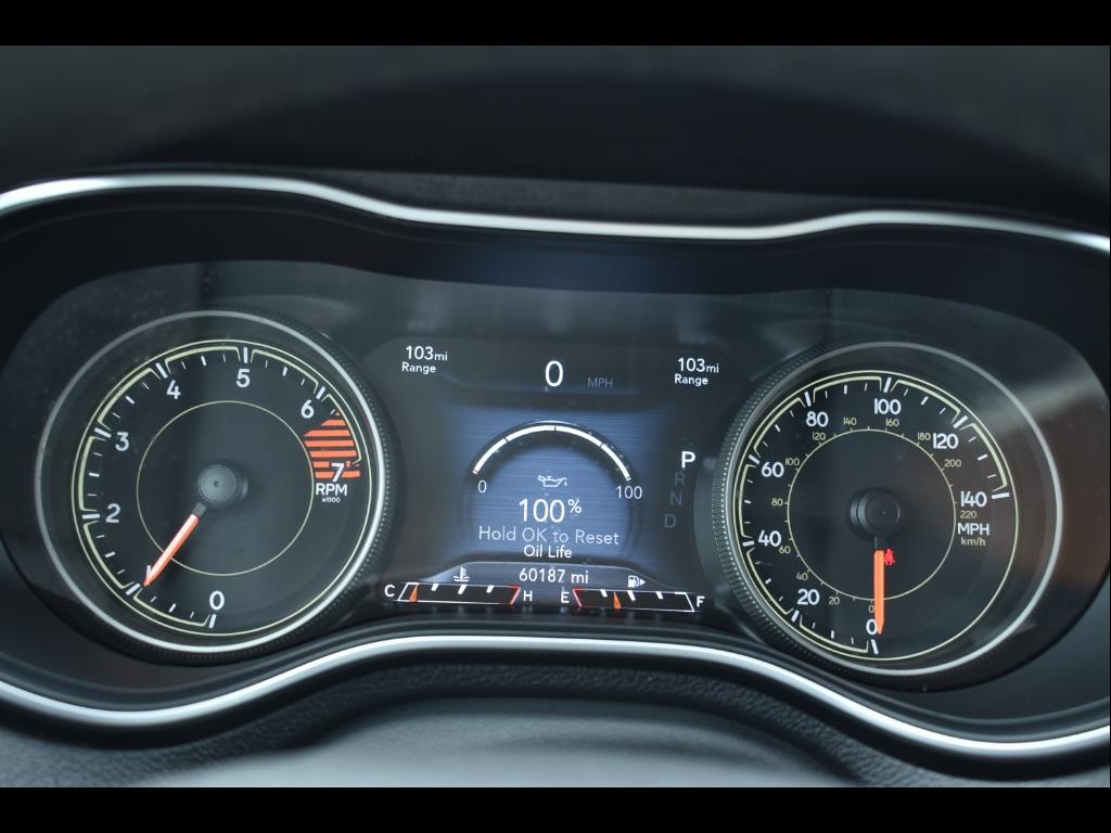 2023 Jeep Cherokee Altitude Lux photo 22