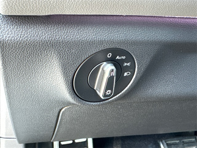 2025 Volkswagen Jetta GLI 2.0T Autobahn photo 25